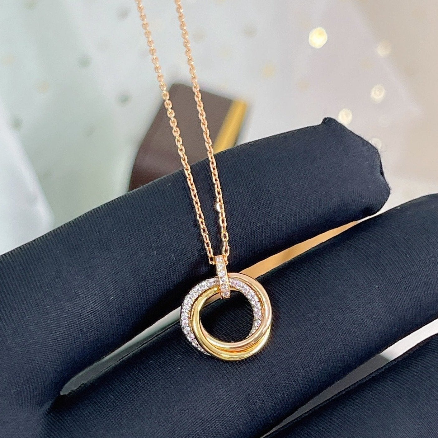 ¡®Imperial¡¯TRINITY NECKLACE SILVER GOLD PINK GOLD DIAMONDS