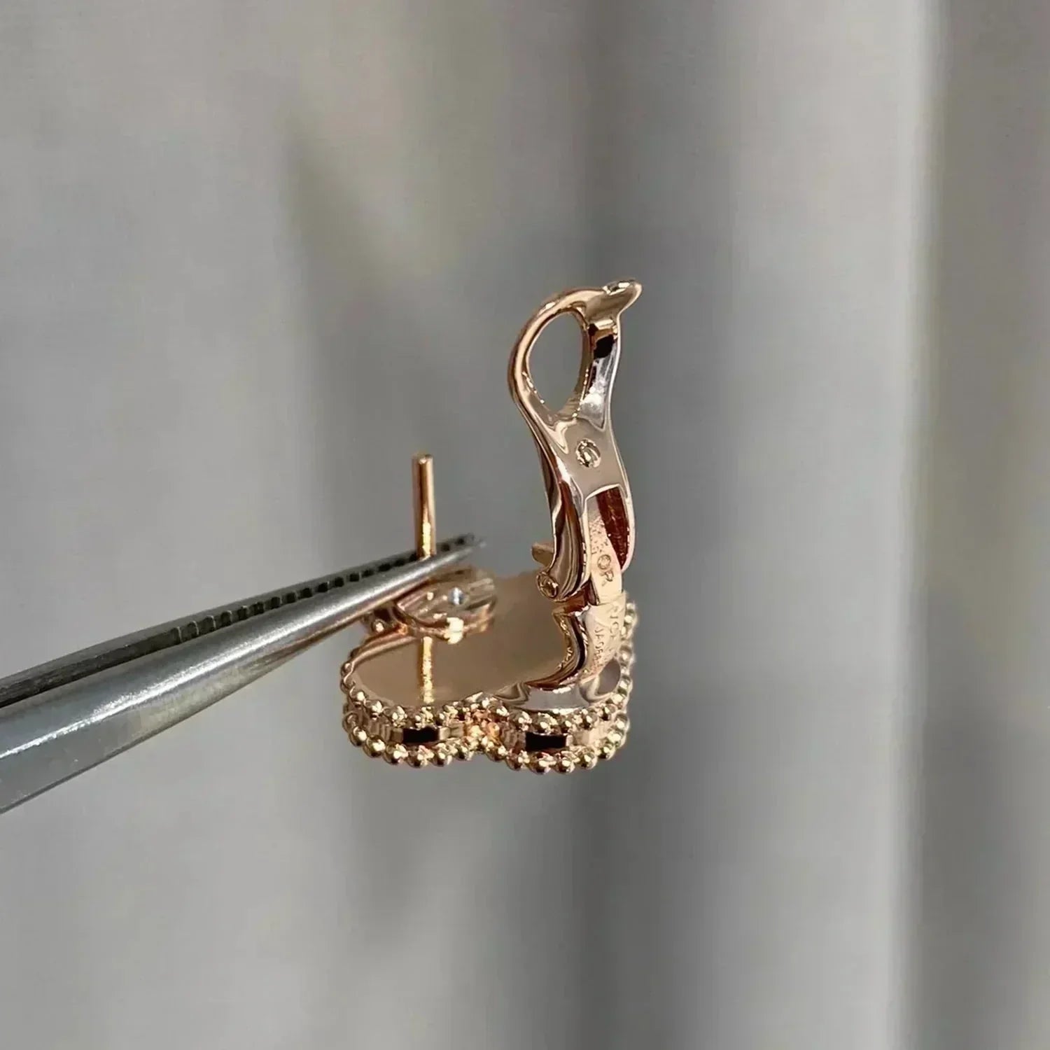 ¡®Imperial¡¯CLOVER MEDIUM 1 MOTIFS  PINK MOP DIAMOND EARRINGS