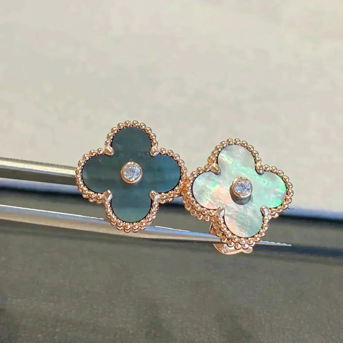 ¡®Imperial¡¯CLOVER MEDIUM 1 MOTIFS GRAY MOP  DIAMOND EARRINGS