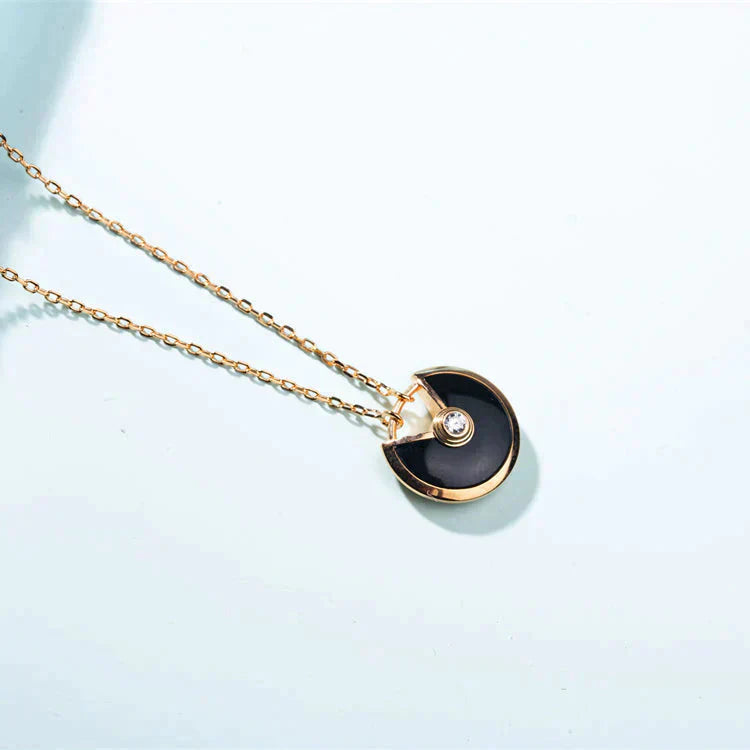 ¡®Imperial¡¯AMULETTE GOLD CARNELIAN ONYX NECKLACE