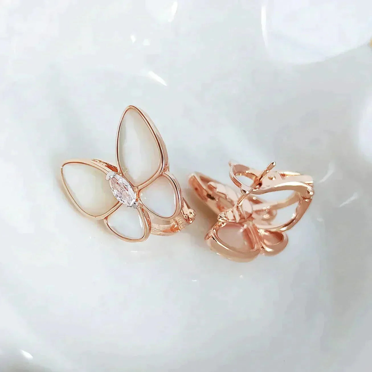 ¡®Imperial¡¯BUTTERFLY MOP DIAMOND EARRINGS