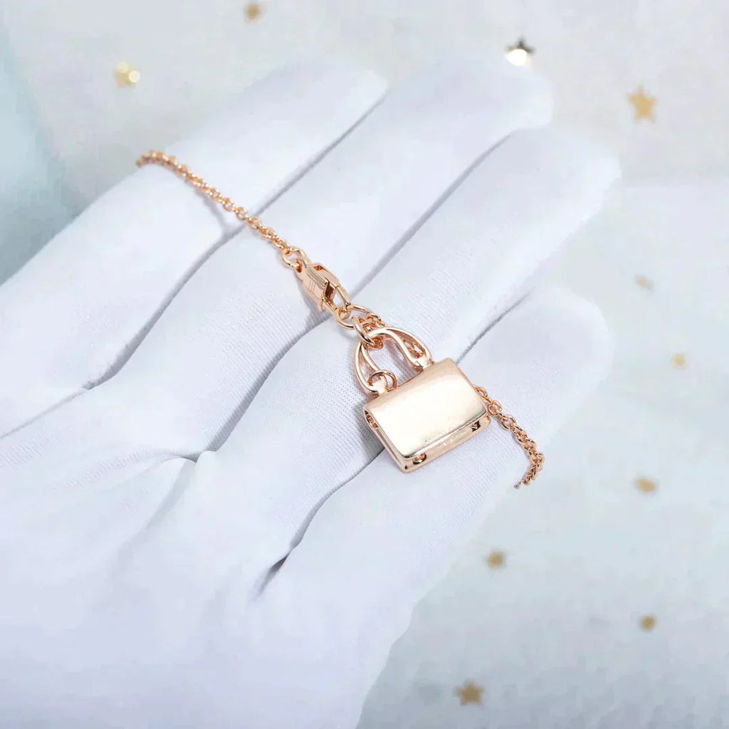 ¡®Imperial¡¯AMULETTE PEDANT ROSE GOLD NECKLACE