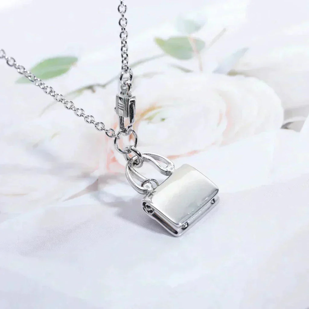 ¡®Imperial¡¯AMULETTE PEDANT SILVER NECKLACE