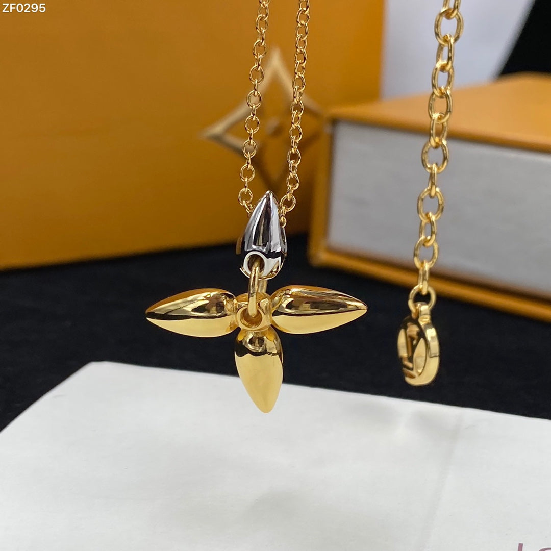 ¡®Imperial¡¯LOUISETTE PEDANT GOLD NECKLACE