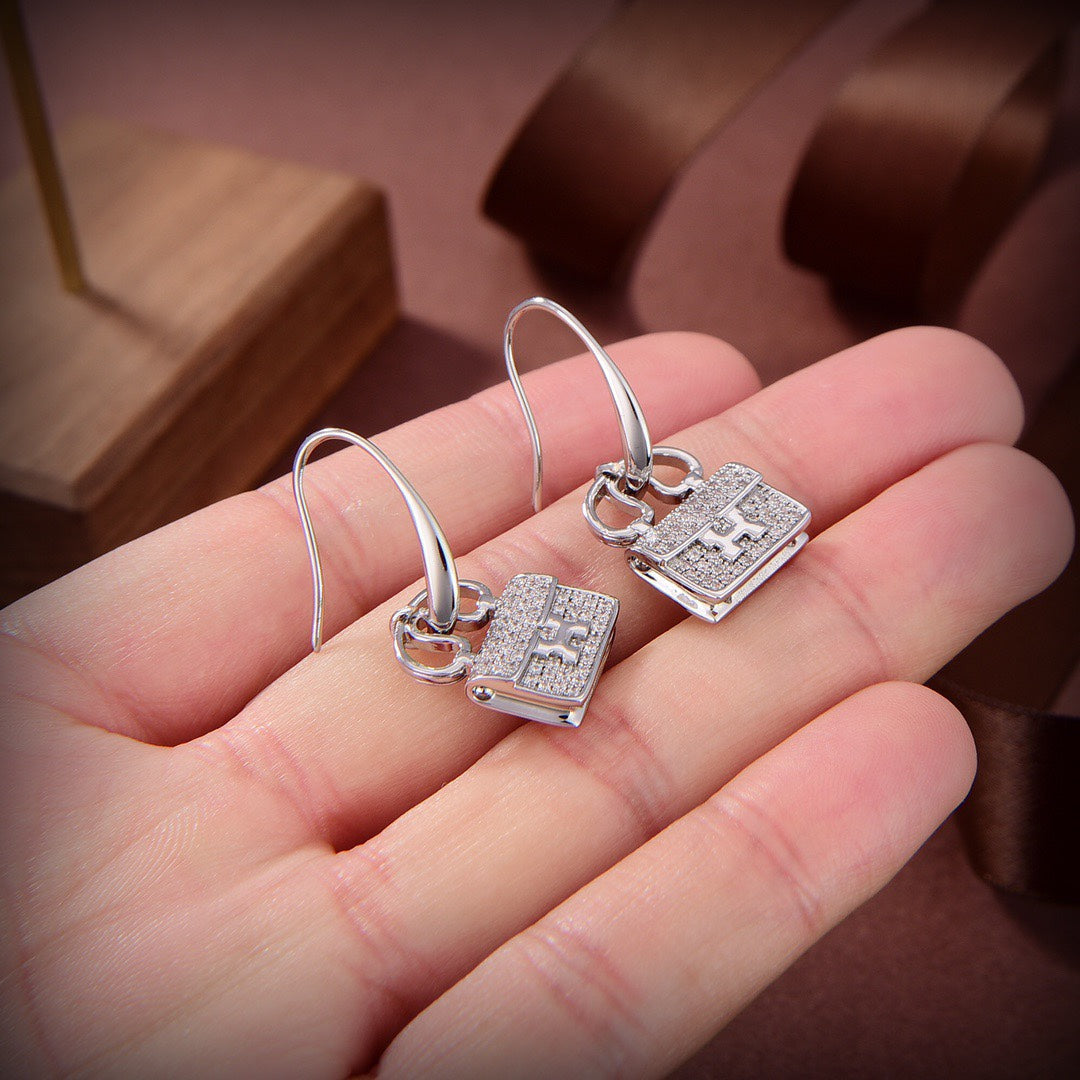 ¡®Imperial¡¯KELLY DIAMOND EARRINGS