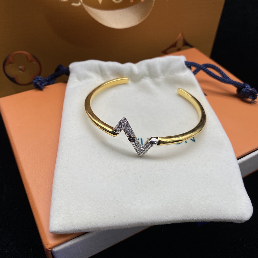 ¡®Imperial¡¯VOLTE UPSITE DOWN DIAMOND GOLD OPEN BRACELET