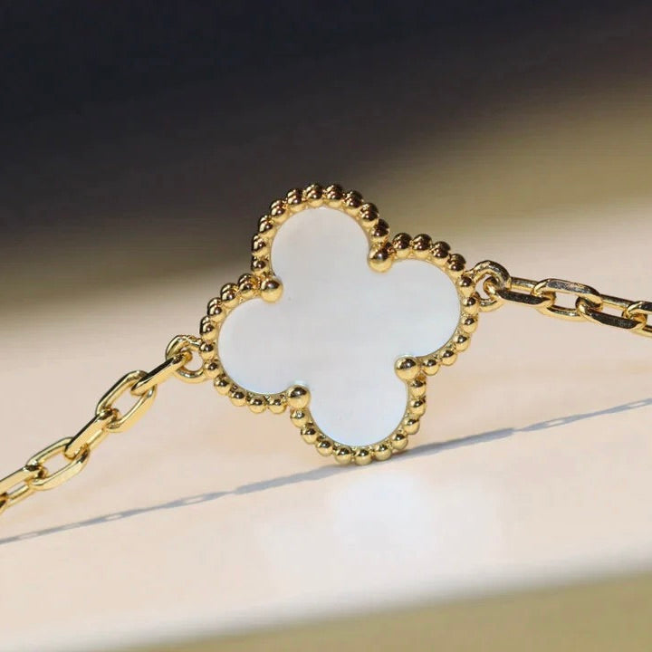 ¡®Imperial¡¯CLOVER 20 MOTIFS WHITE MOP NECKLACE