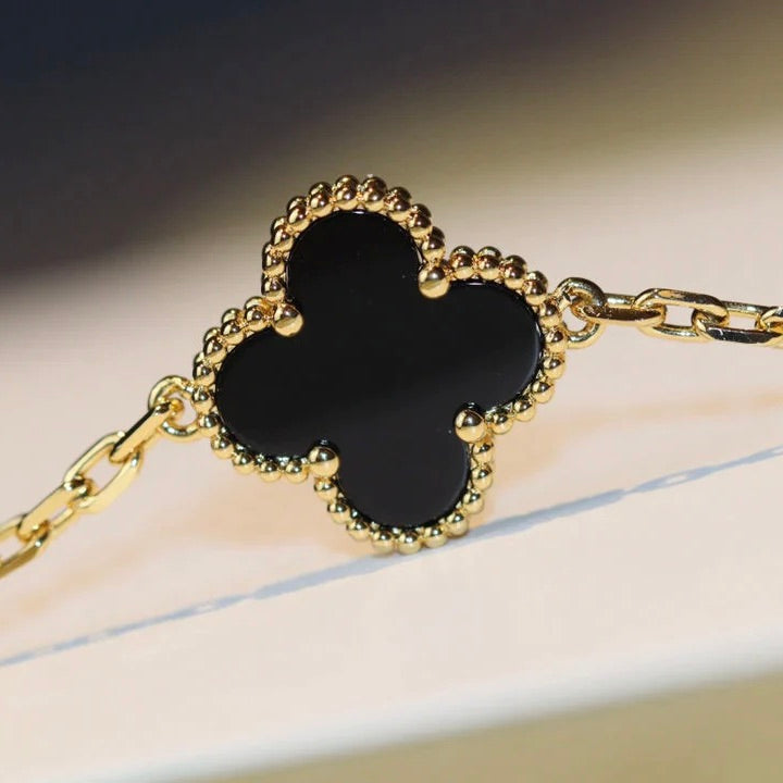 ¡®Imperial¡¯CLOVER 20 MOTIFS ONYX NECKLACE