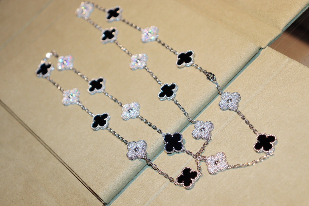 ¡®Imperial¡¯CLOVER 20 MOTIFS ONYX DIAMOND SILVER