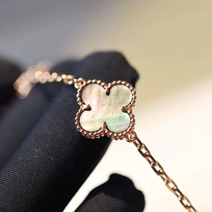 ¡®Imperial¡¯CLOVER 20 MOTIFS DARK MOP DIAMOND  NECKLACE