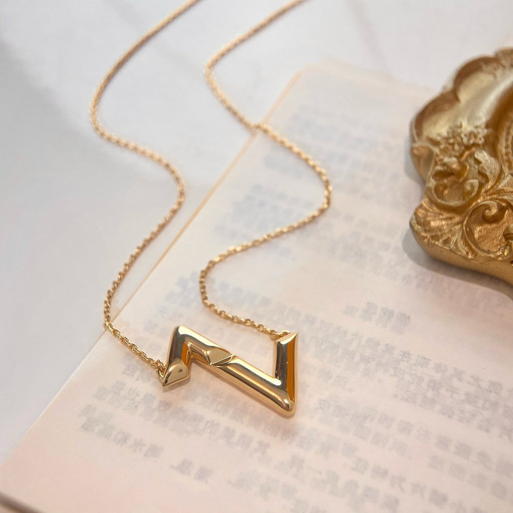 ¡®Imperial¡¯VOLTE UPSIDE DOWN NECKLACE