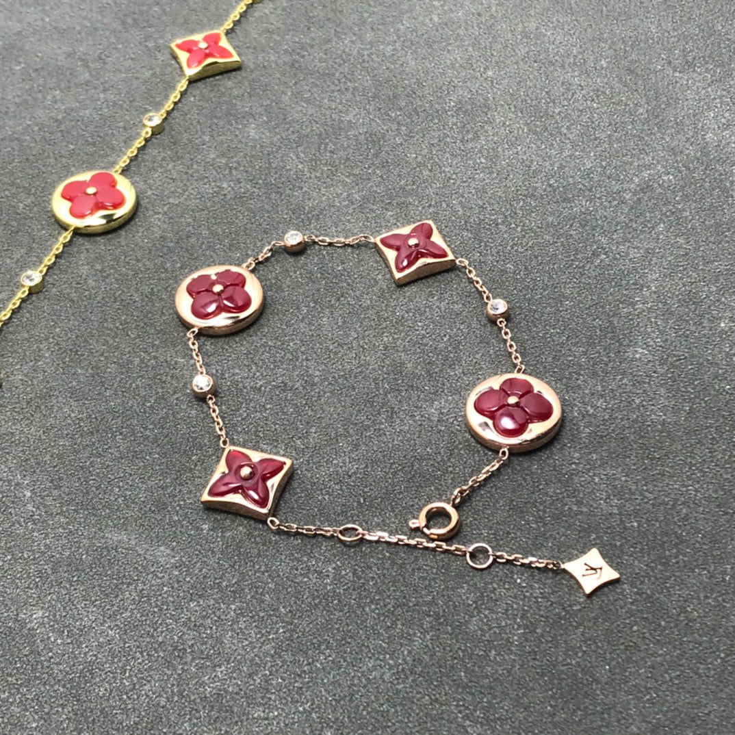 ¡®Imperial¡¯STAR AND SUN CARNELIAN 4 MOTIFS 3 DIAMONDS