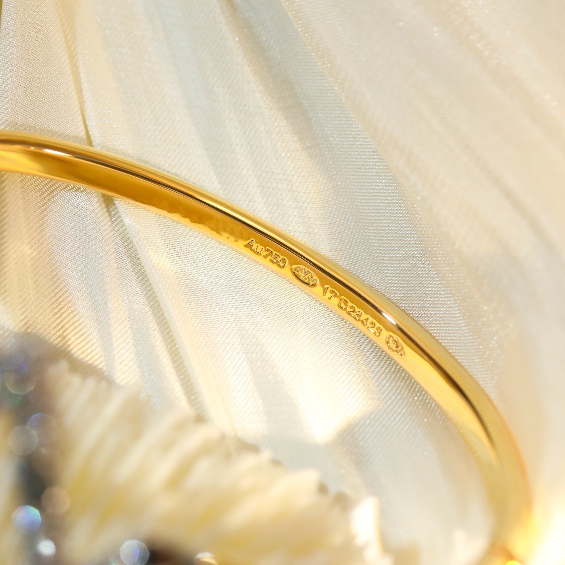 ¡®Imperial¡¯VOLTE UPSITE DOWN GOLD DIAMOND BRACELET