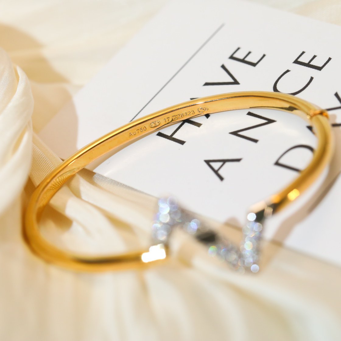 ¡®Imperial¡¯VOLTE UPSITE DOWN GOLD DIAMOND BRACELET
