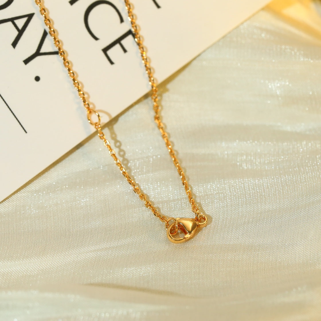 ¡®Imperial¡¯VOLT SILVER DIAMOND PEDANT NECKLACE