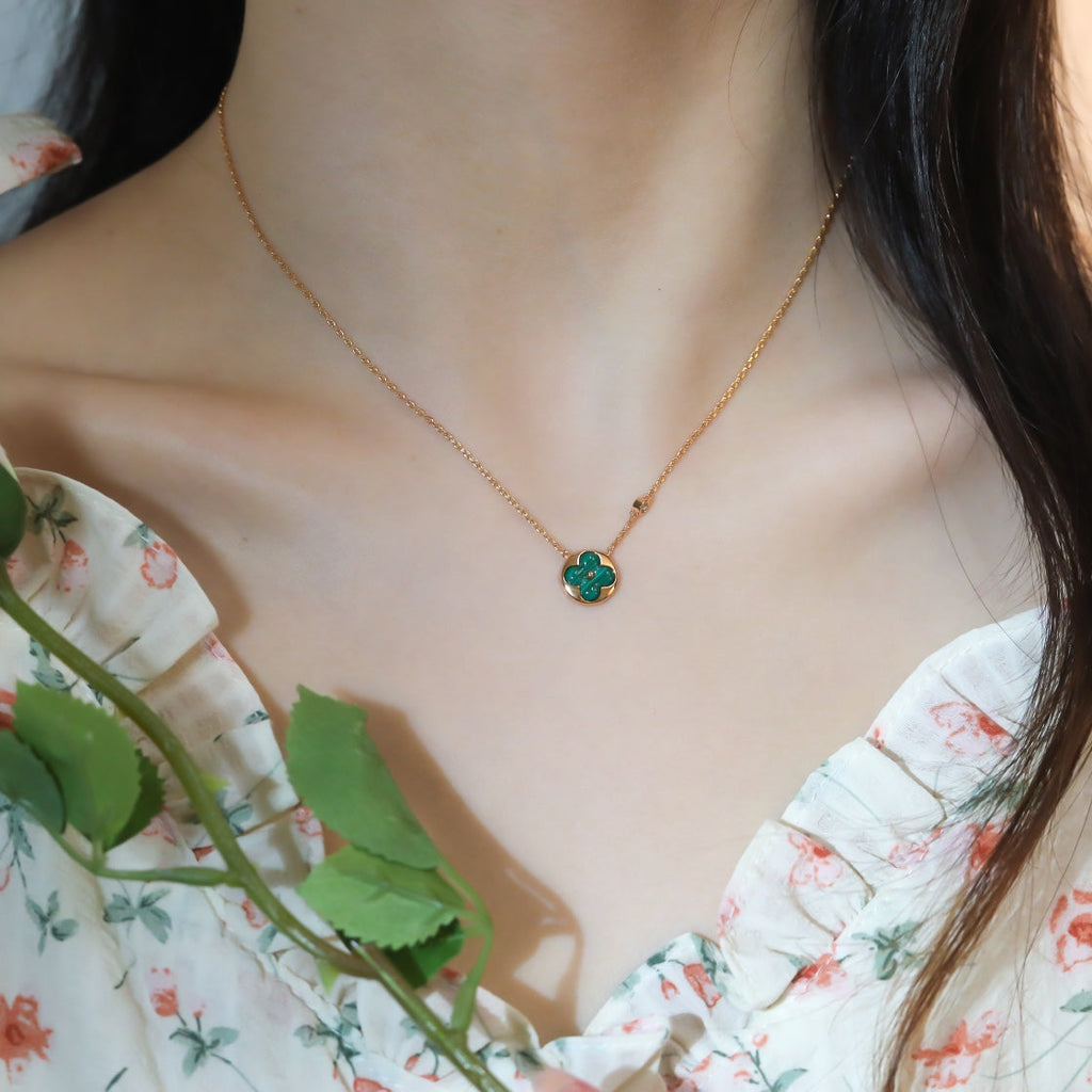 ¡®Imperial¡¯SUN PEDANT PINK GOLD 1 DIAMOND NECKLACE