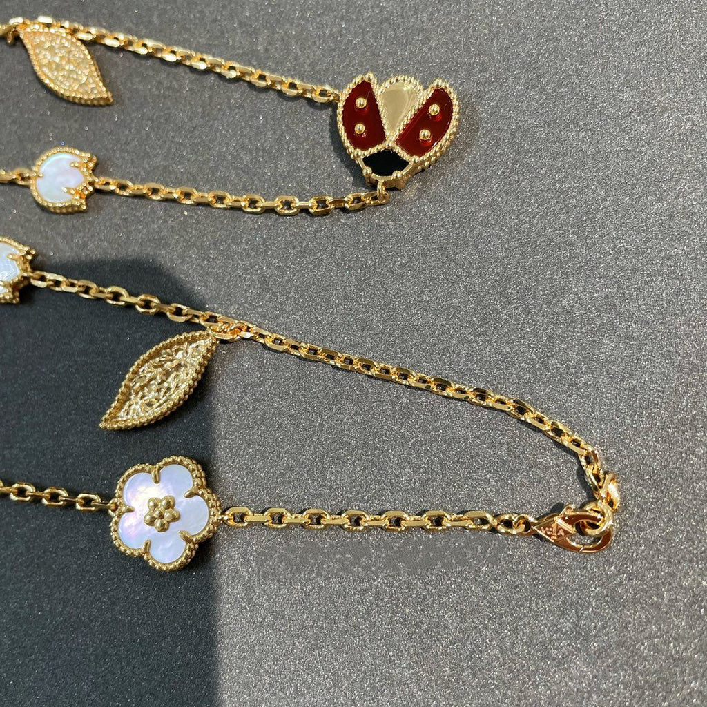 ¡®Imperial¡¯LUCKY SPRING 15 MOTIFS GOLD NECKLACE
