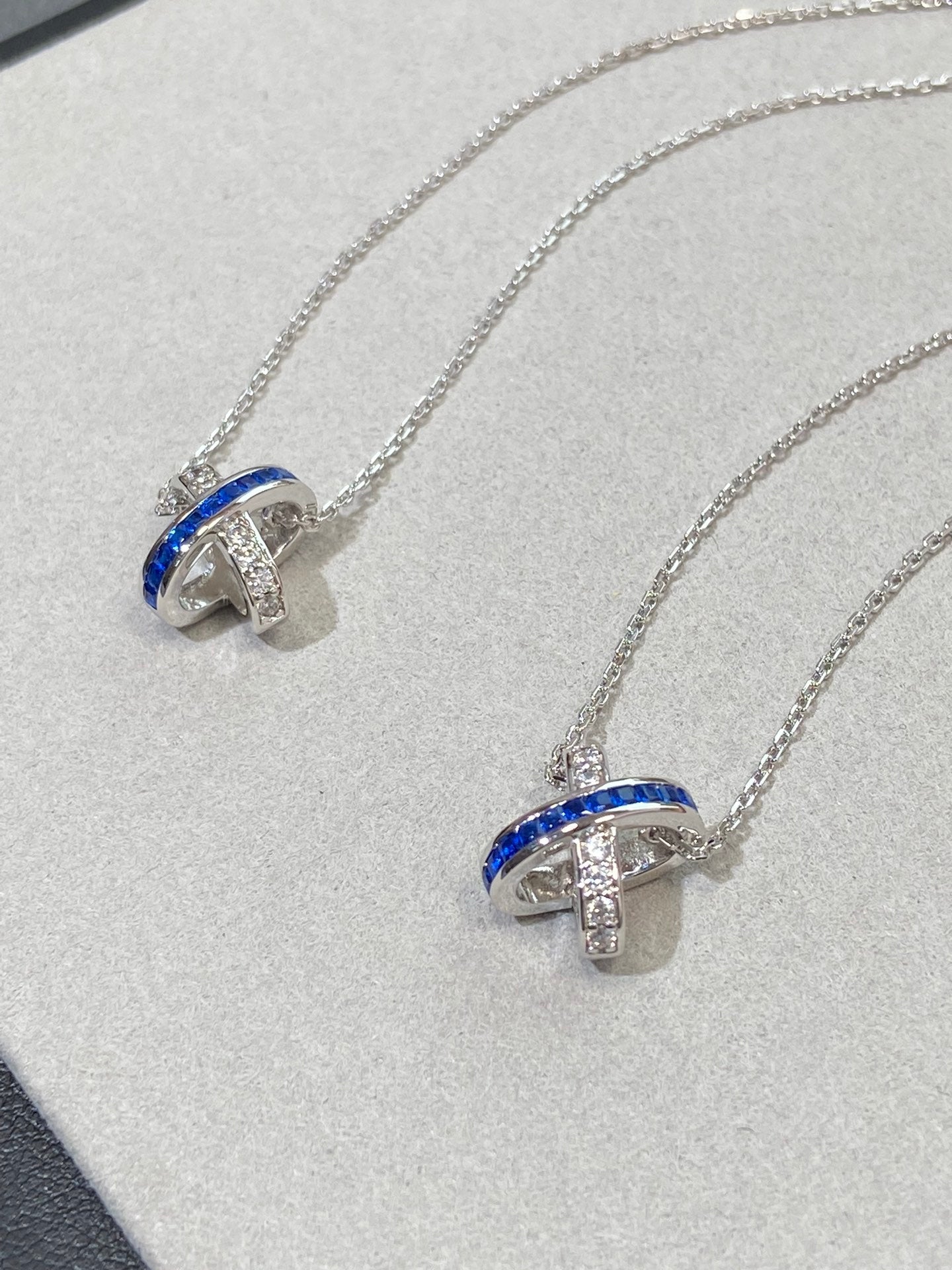 ¡®Imperial¡¯LIENS DIAMOND SILVER NECKLACE