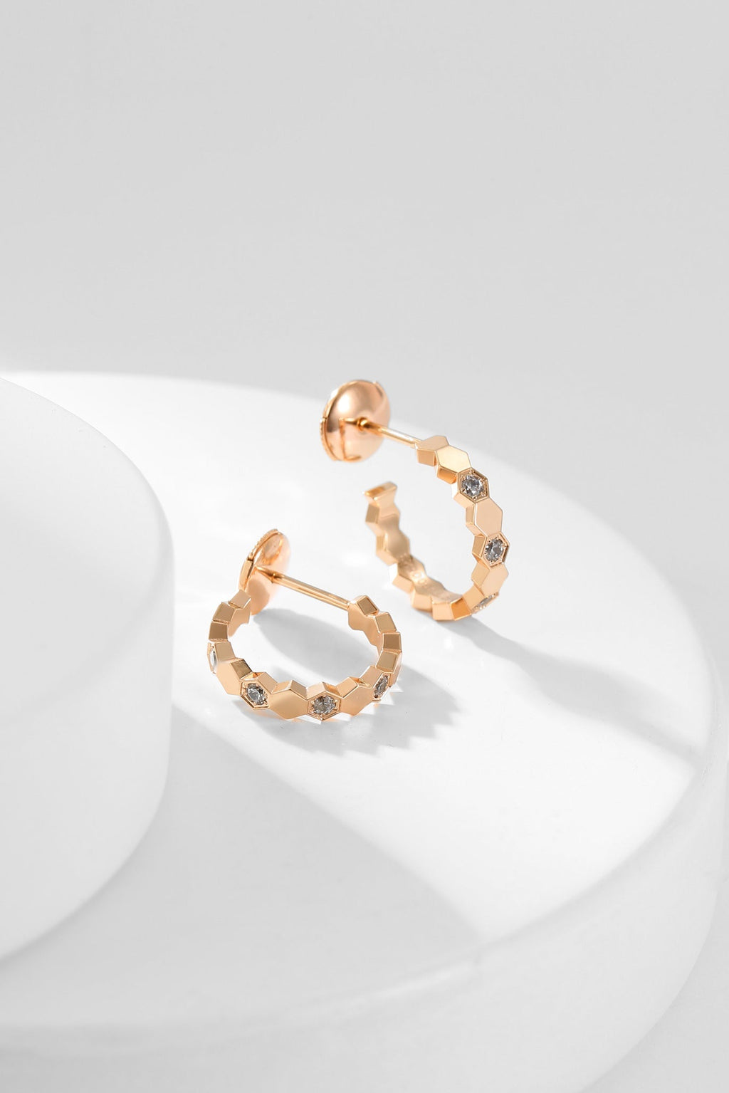 ¡®Imperial¡¯BEE LOVE DIAMOND HOOP EARRINGS