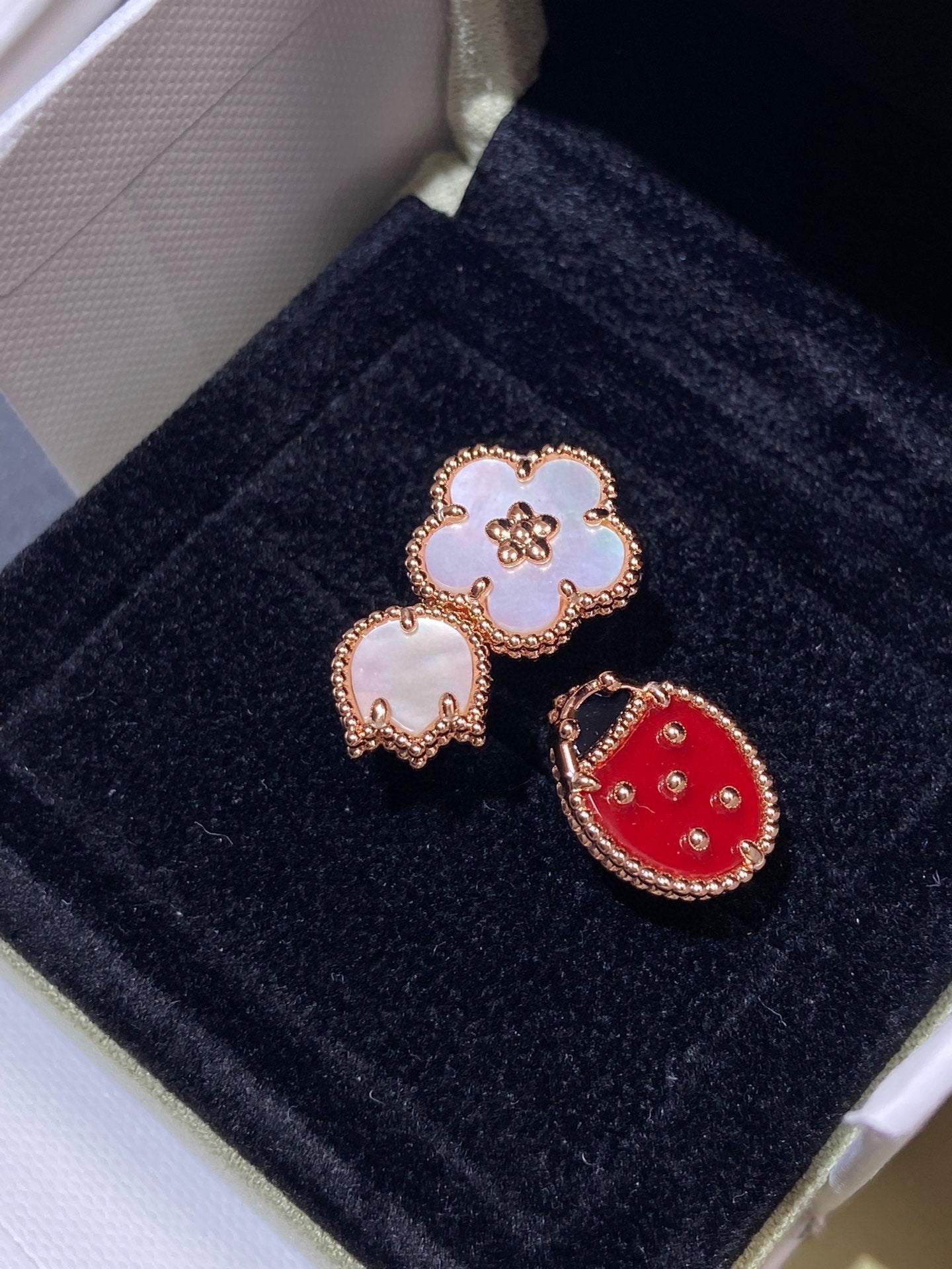 ¡®Imperial¡¯LUCKY 3 MOTIF ROSE GOLD RING