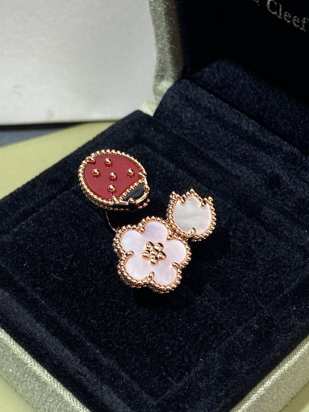 ¡®Imperial¡¯LUCKY 3 MOTIF ROSE GOLD RING