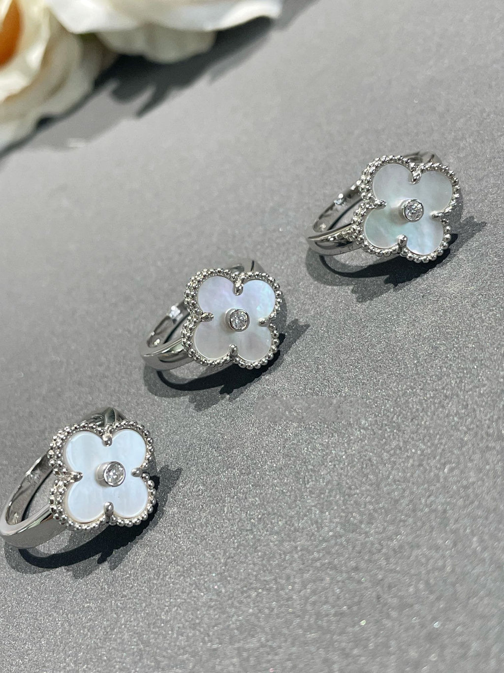 ¡®Imperial¡¯CLOVER SILVER MOP DIAMOND RING