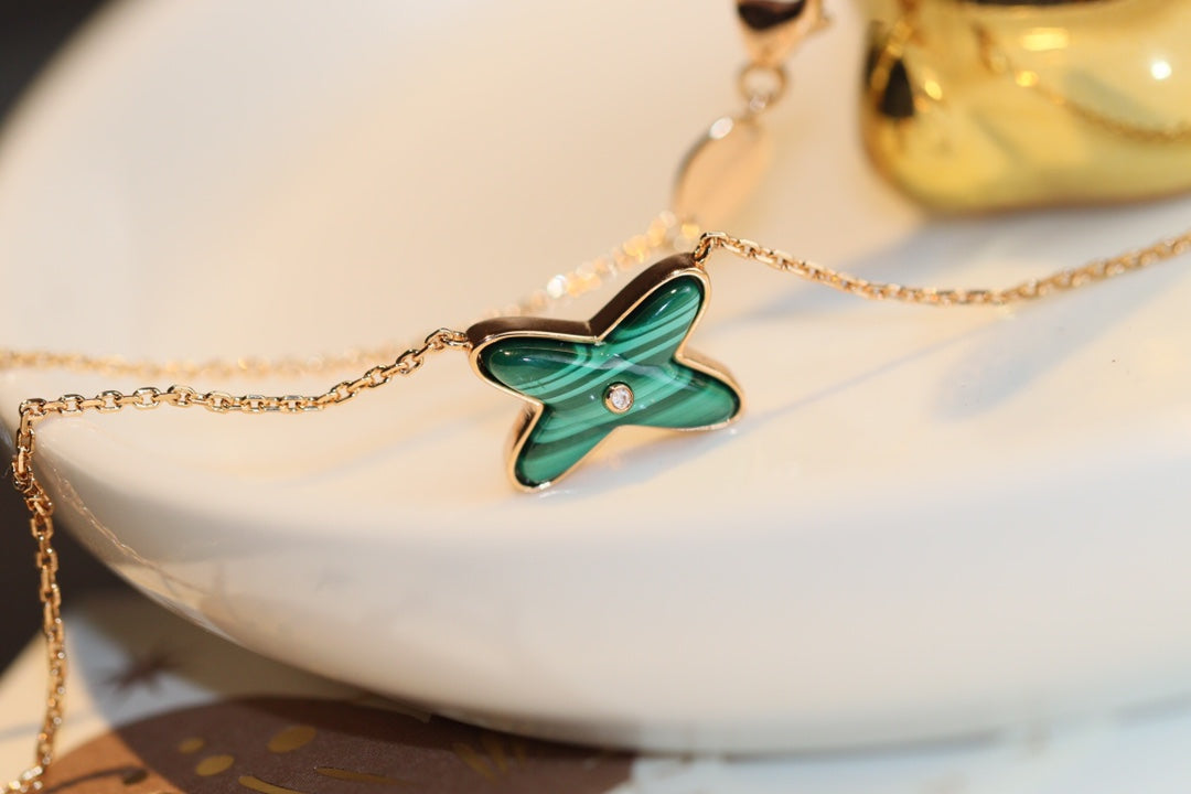 ¡®Imperial¡¯JEUX MALACHITE 1 DIAMOND PINK GOLD NECKLACE