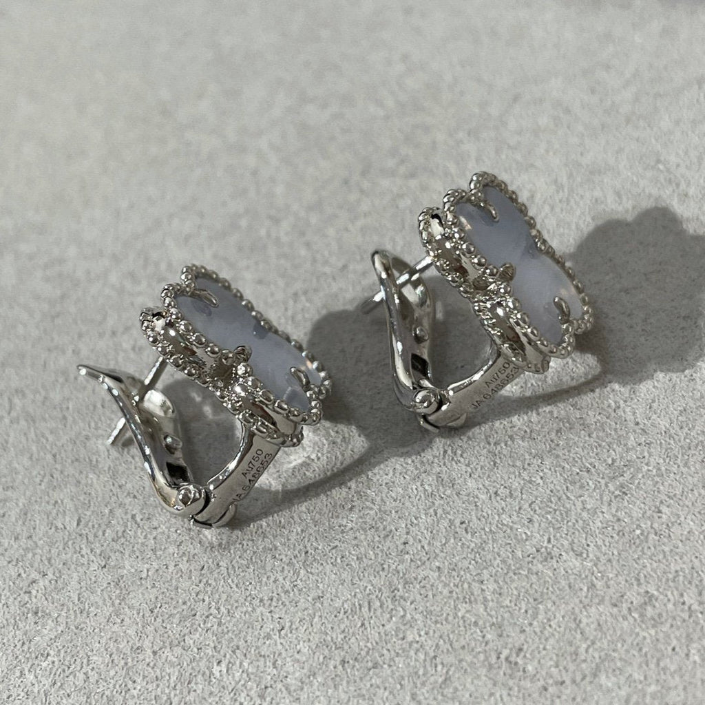 ¡®Imperial¡¯CLOVER CHALCEDONY SILVER STUD EARRINGS