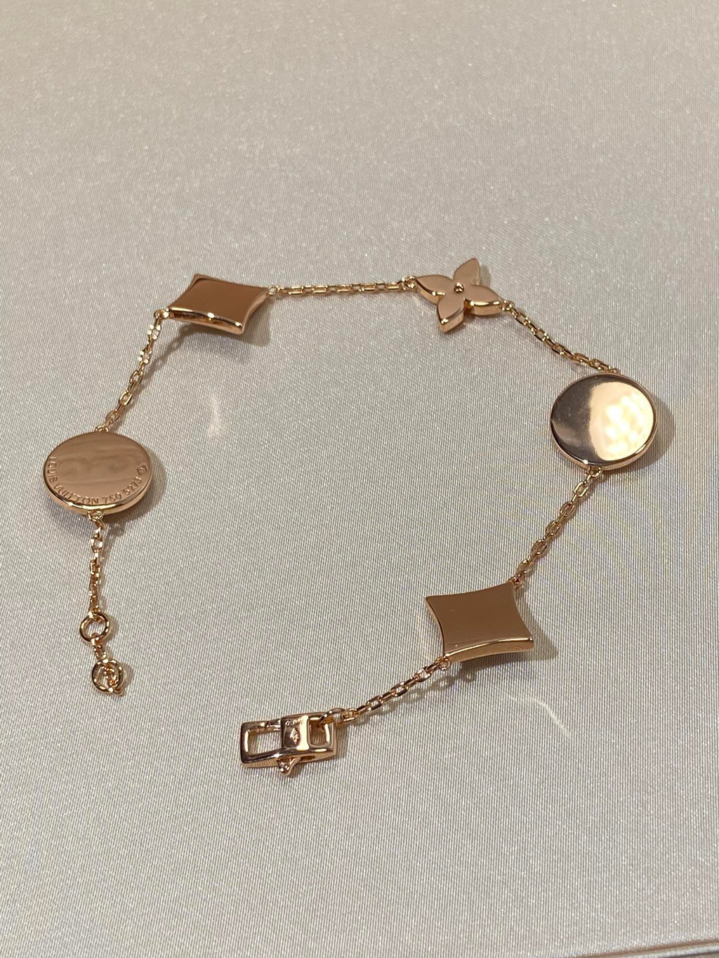 ¡®Imperial¡¯STAR AND SUN 5 MOTIF MOP PINK GOLD BRACELET