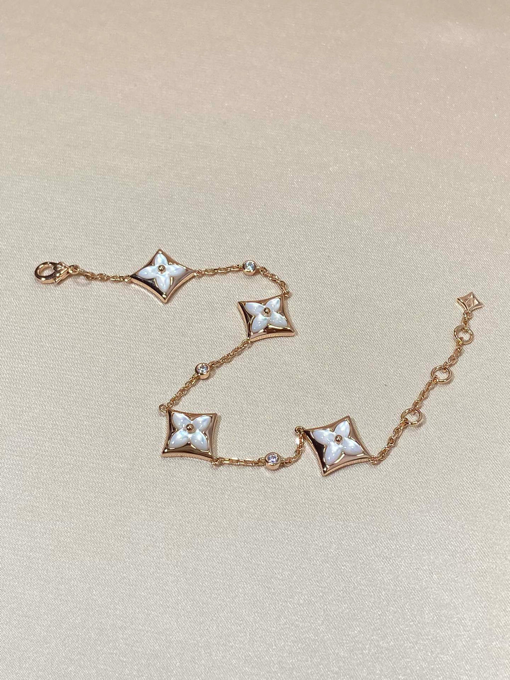 ¡®Imperial¡¯STAR 4 MOTIF MOP DIAMOND PINK GOLD BRACELET