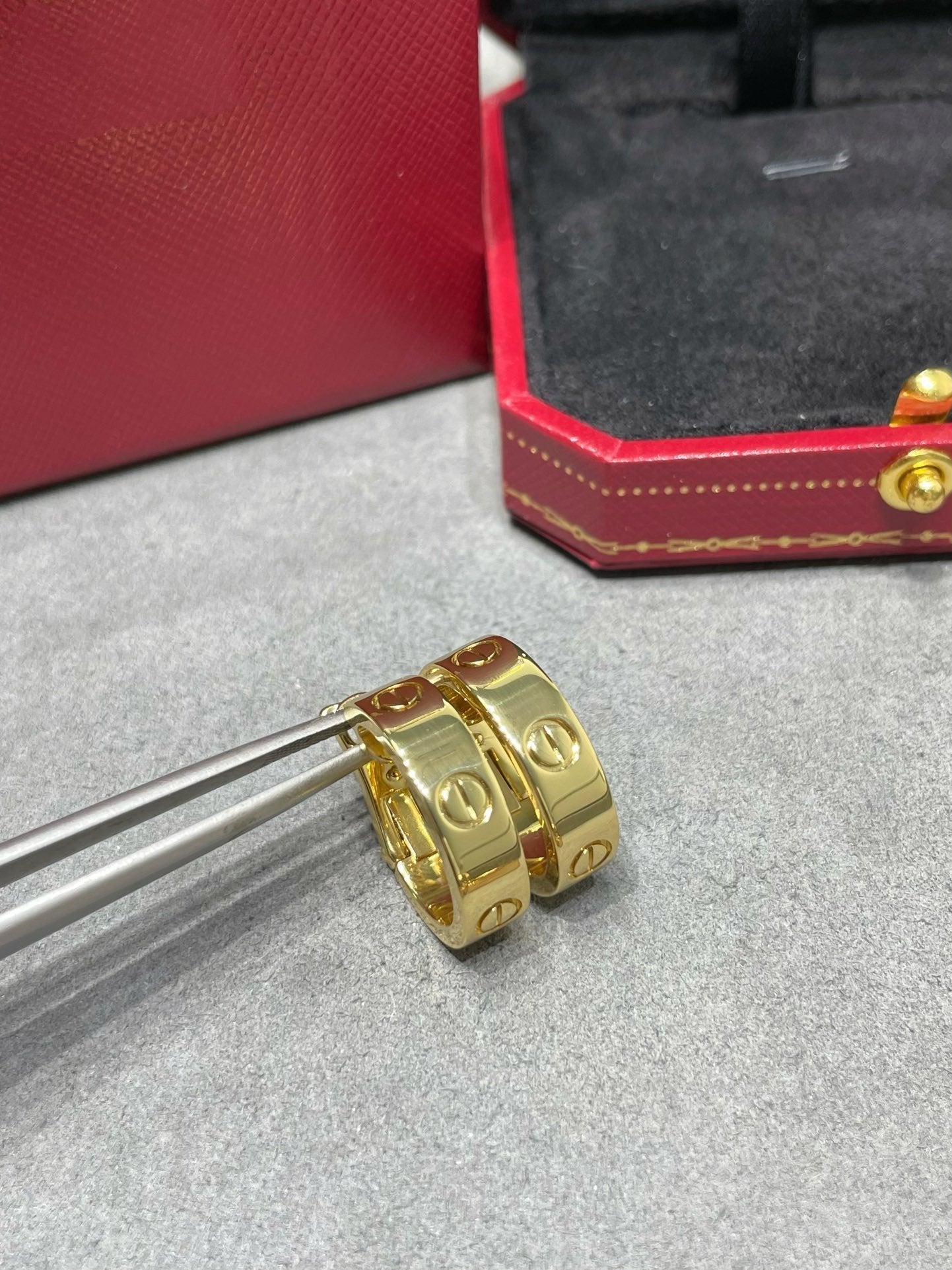 ¡®Imperial¡¯LOVE 5.5MM EARRINGS