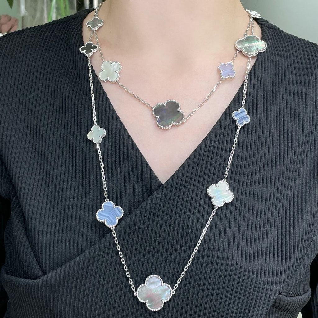 ¡®Imperial¡¯CLOVER 16 MOTIF CHALCEDONY MOP SILVER NECKLACE