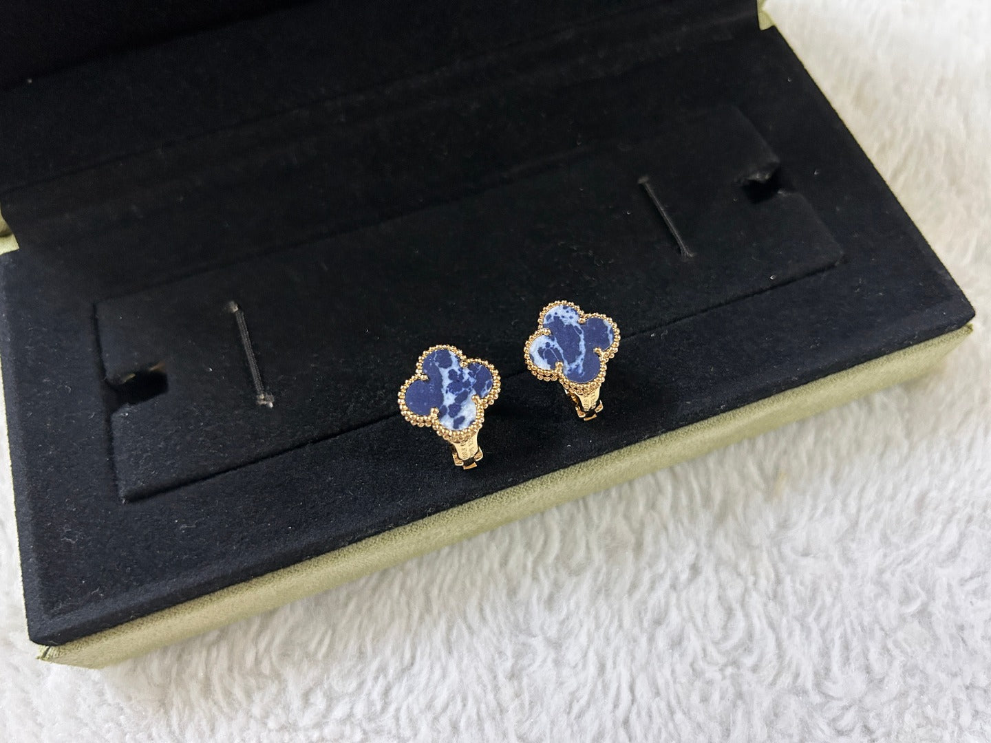 ¡®Imperial¡¯CLOVER PIETERSITE MEDIUM STUD EARRINGS