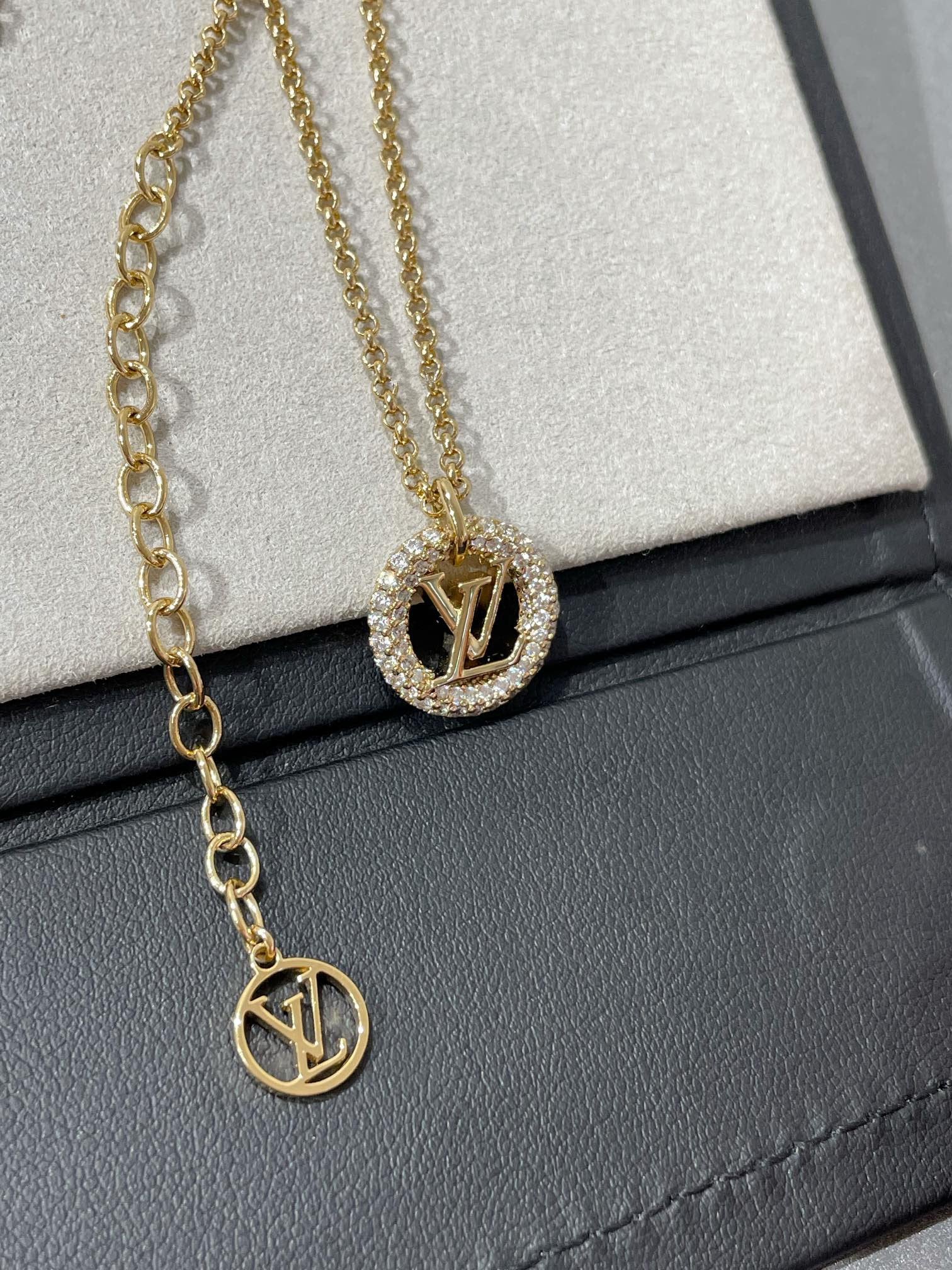 ¡®Imperial¡¯BY NIGHT DIAMOND PAVED NECKLACE