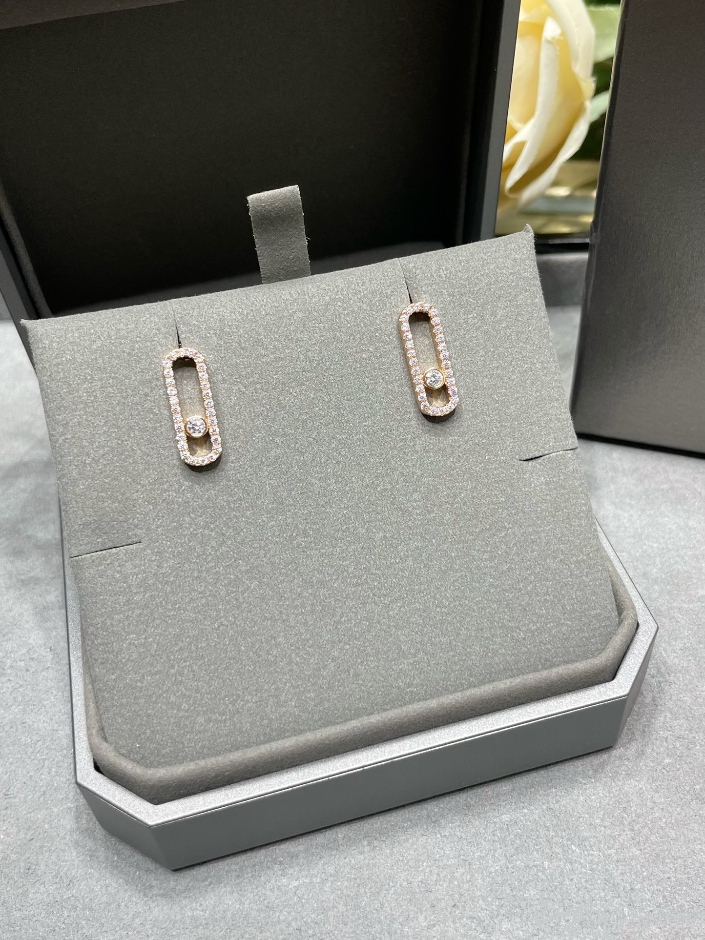 [Imperial Jewelrys]MOVE UNO STUD DIAMOND PAVED EARRINGS