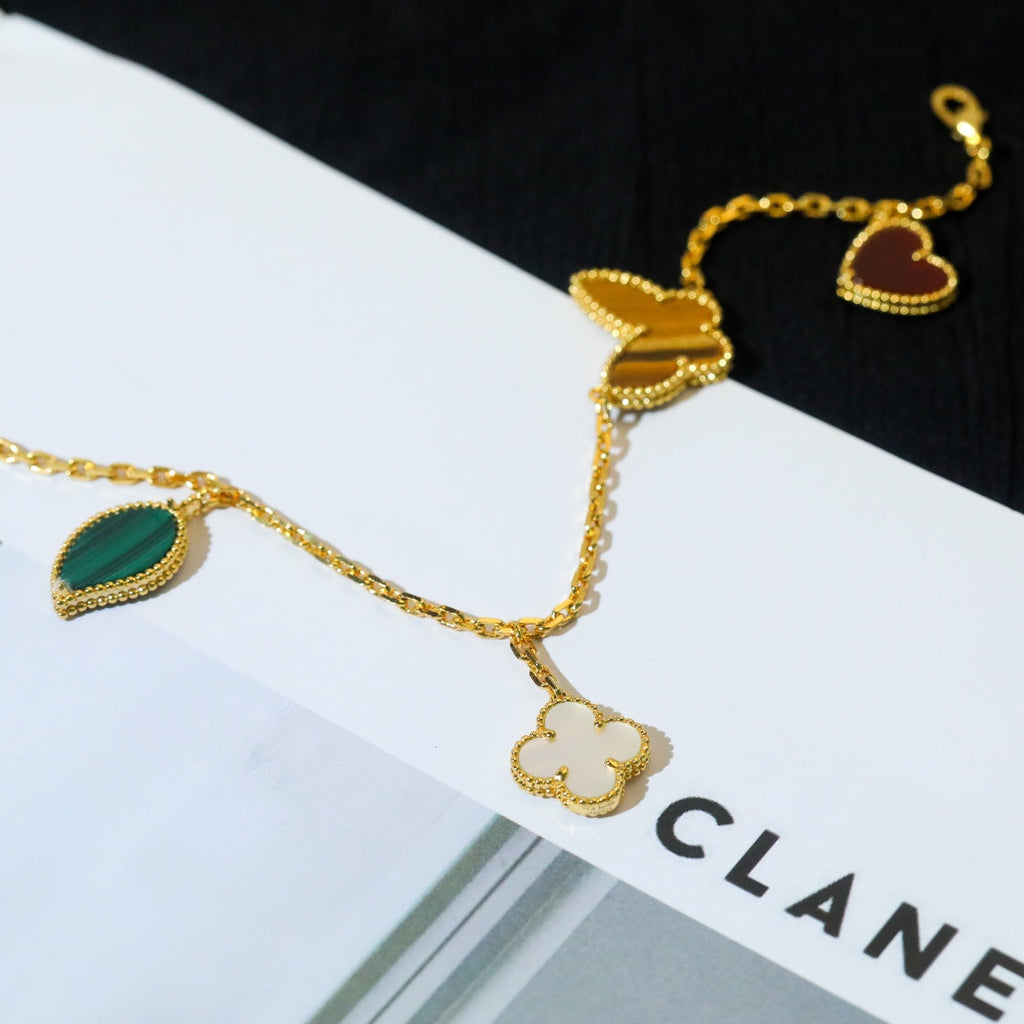 ¡®Imperial¡¯LUCKY SPRING 5 MOTIF GOLD BRACELET