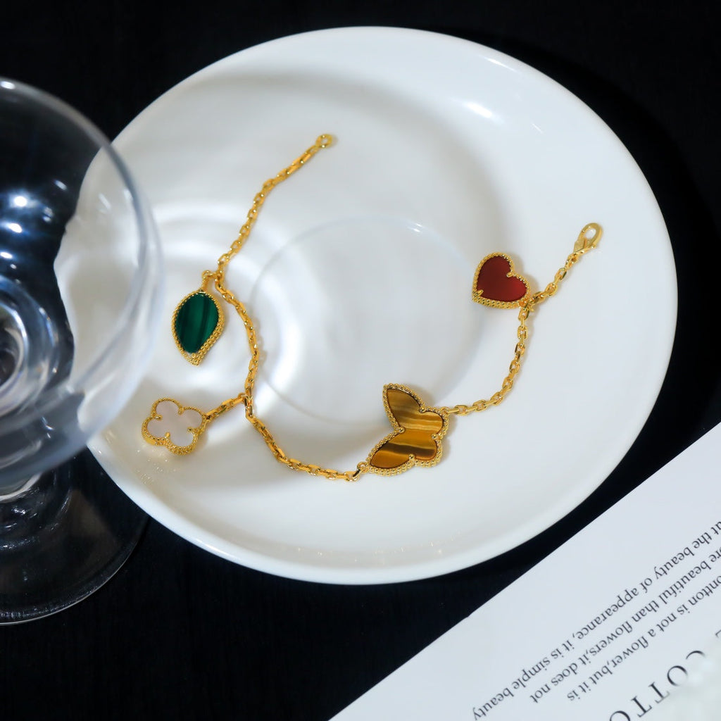 ¡®Imperial¡¯LUCKY SPRING 5 MOTIF GOLD BRACELET