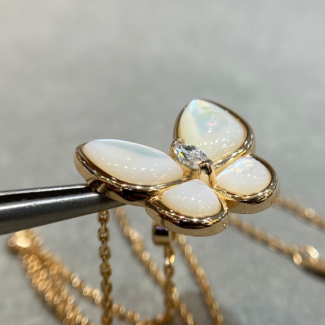 ¡®Imperial¡¯BUTTERFLY MOP DIAMOND NECKLACE