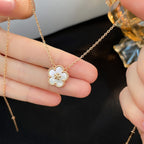 ¡®Imperial¡¯LUCKY  WHITE MOP  PLUM BLOSSOM NECKLACE