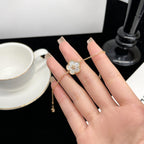 ¡®Imperial¡¯LUCKY  WHITE MOP  PLUM BLOSSOM NECKLACE