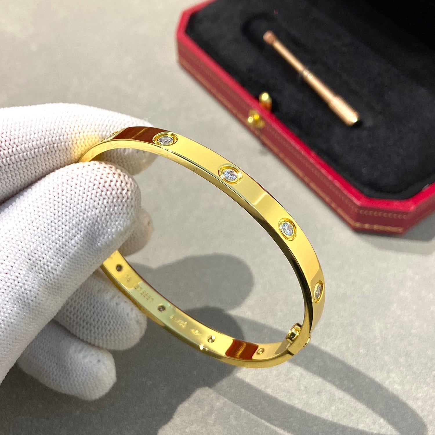 ¡®Imperial¡¯LOVE BRACELET 6.1MM 10 DIAMONDS