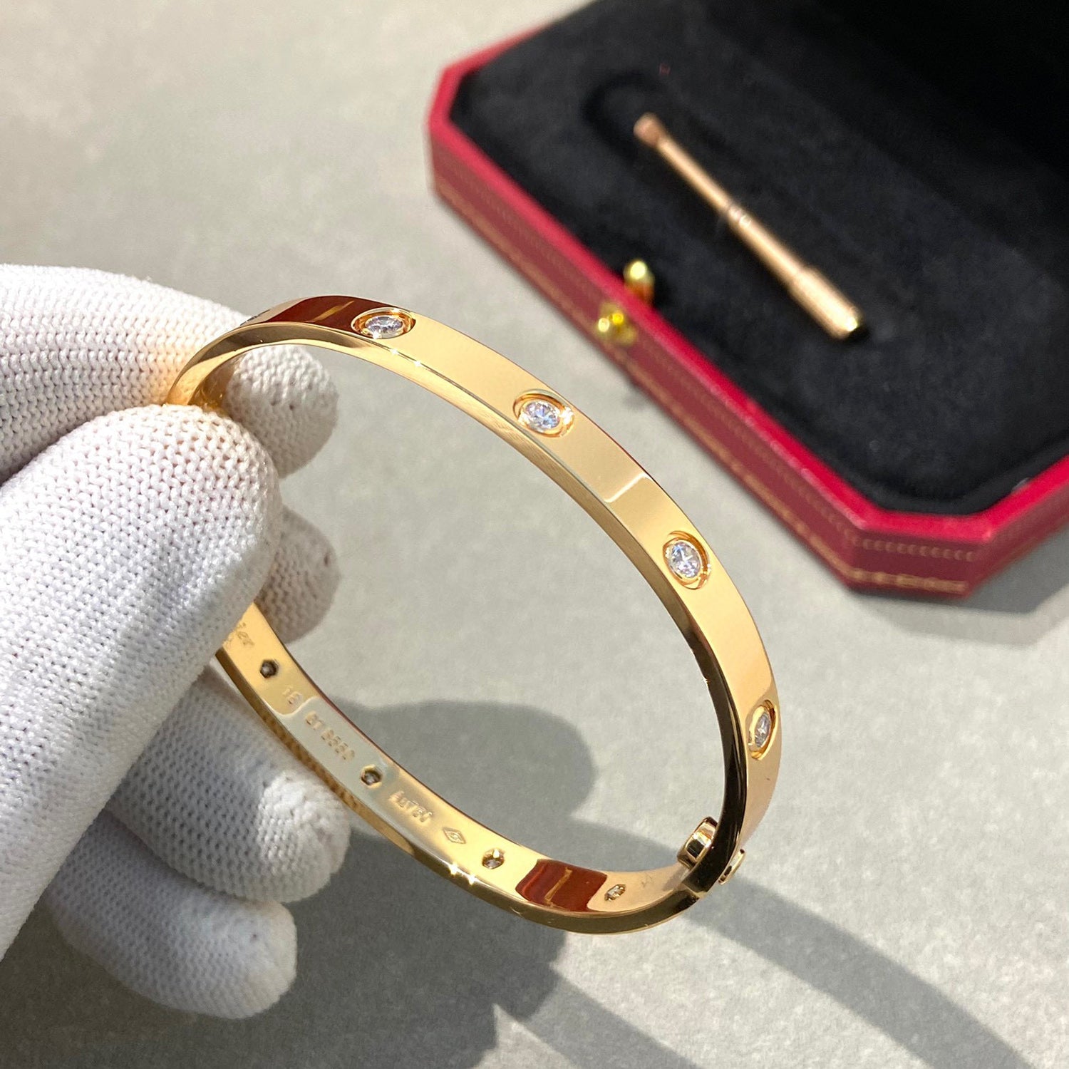 ¡®Imperial¡¯LOVE BRACELET 6.1MM 10 DIAMONDS