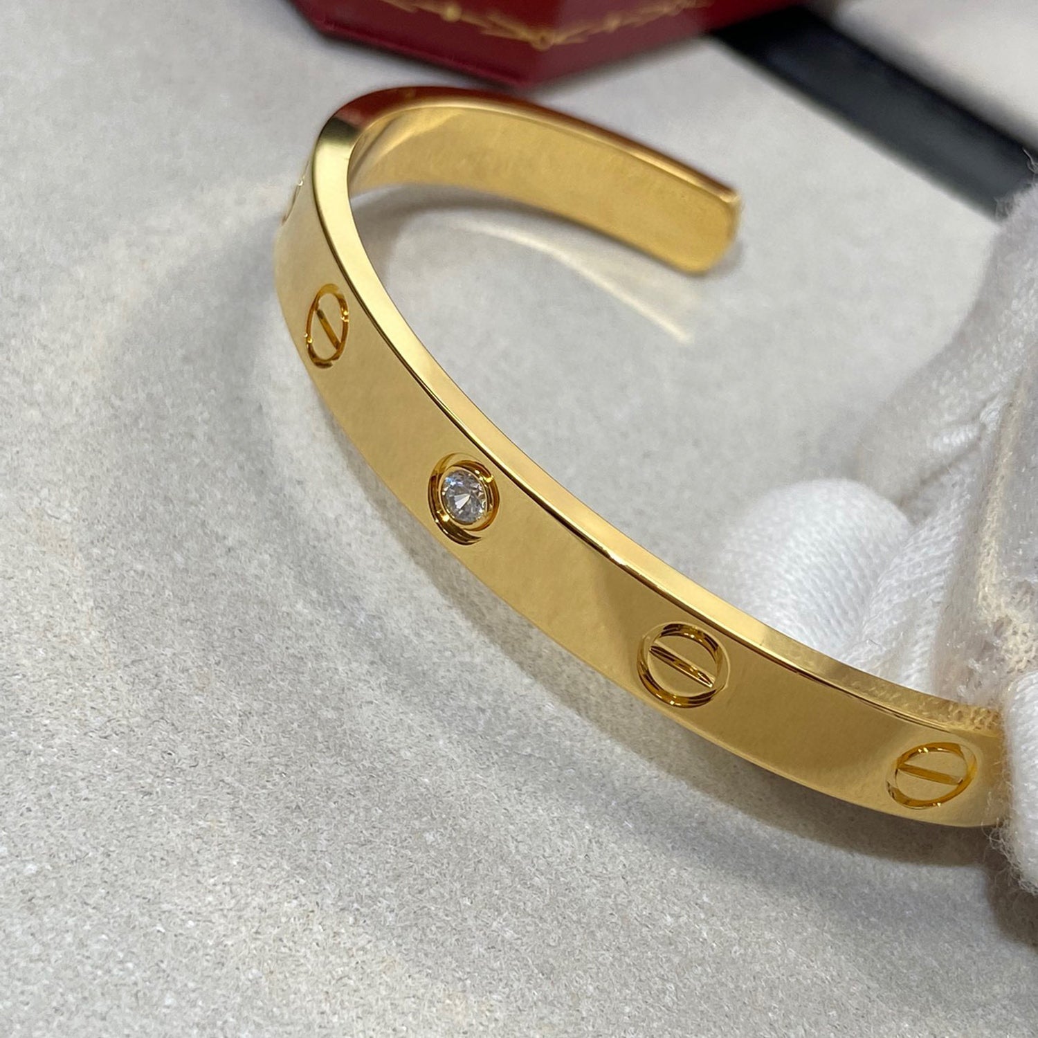 ¡®Imperial¡¯LOVE BRACELET 6.1MM 1 DIAMOND OPEN CUFF