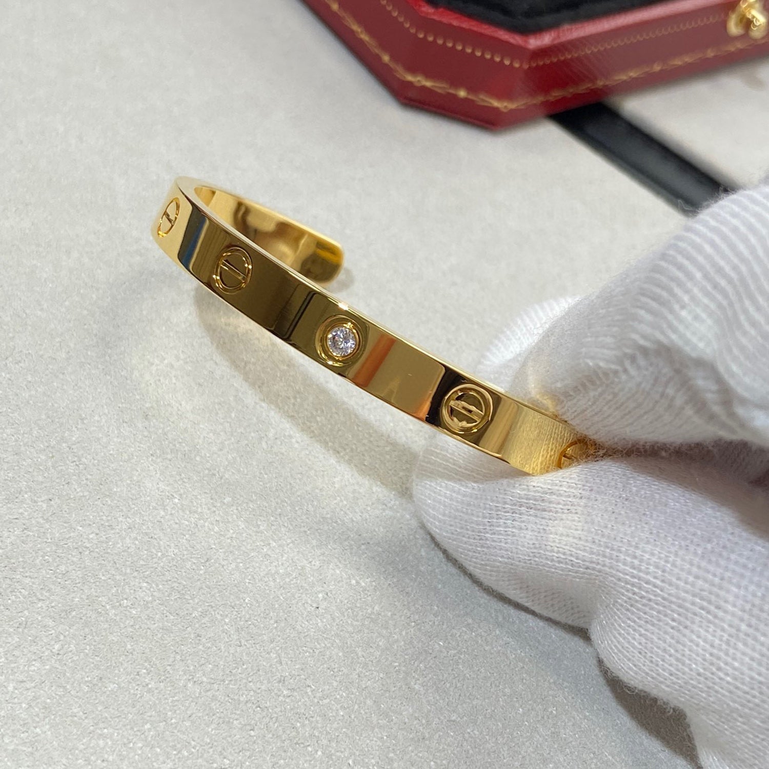 ¡®Imperial¡¯LOVE BRACELET 6.1MM 1 DIAMOND OPEN CUFF