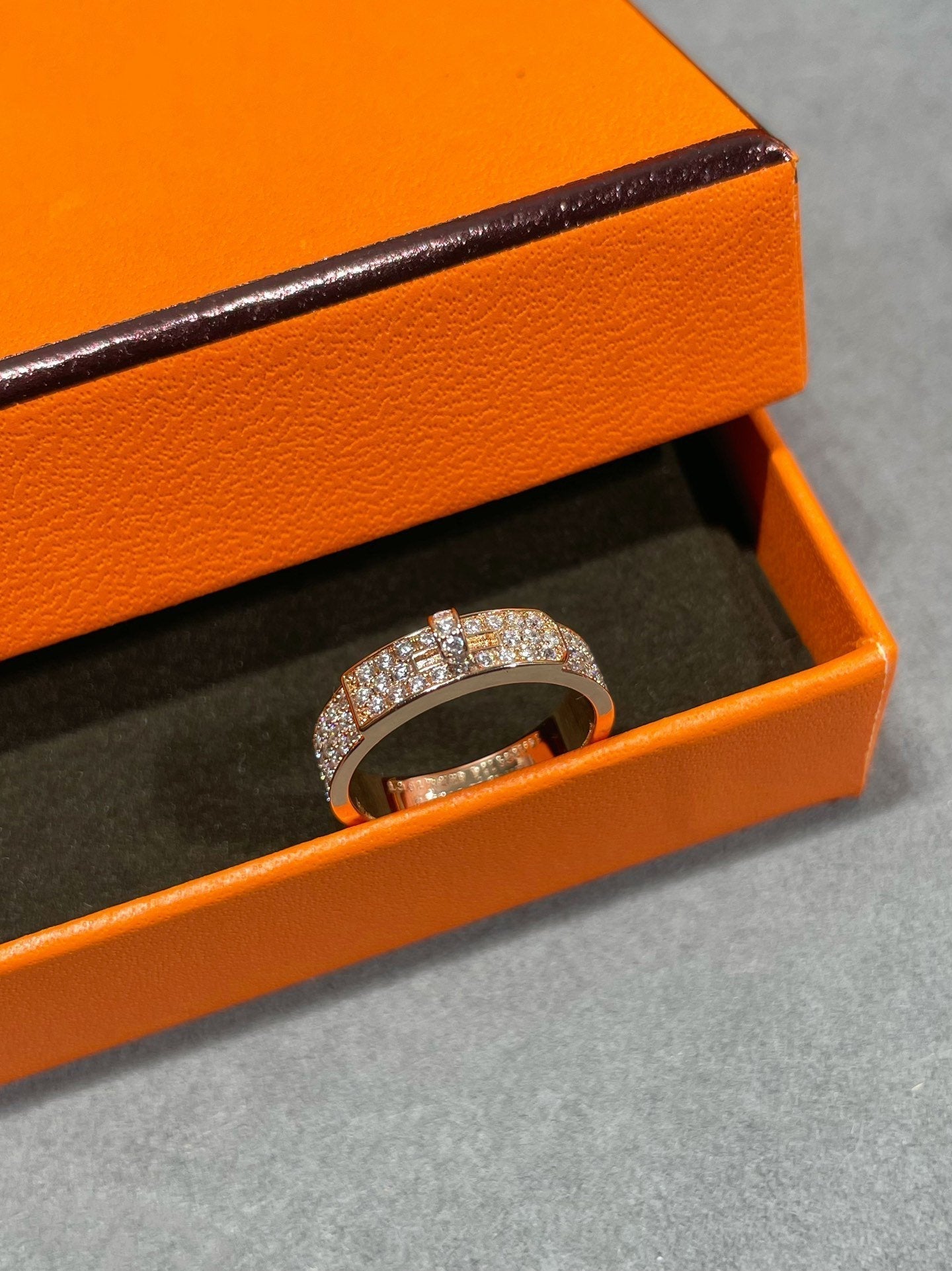 ¡®Imperial¡¯KELLY PINK GOLD DIAMOND RING