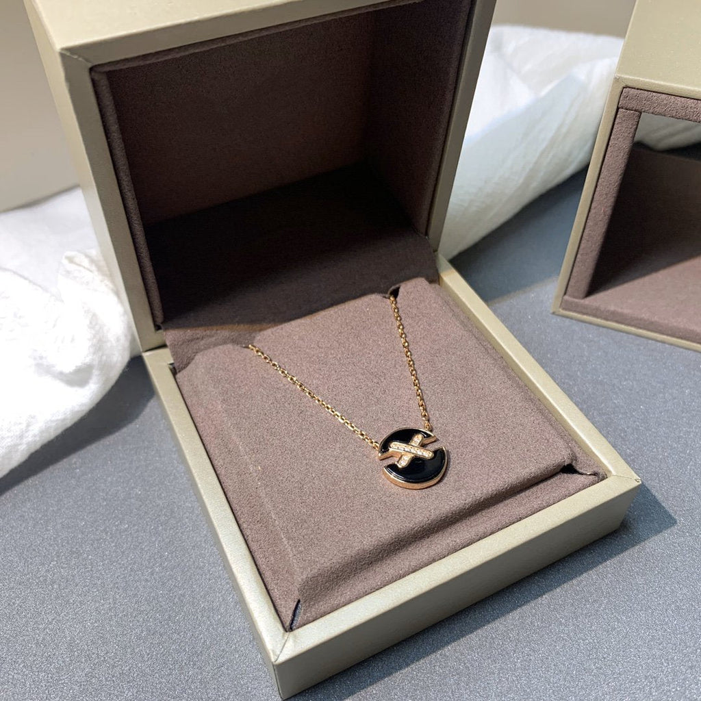 ¡®Imperial¡¯JEUX DE PINK GOLD DIAMOND NECKLACE