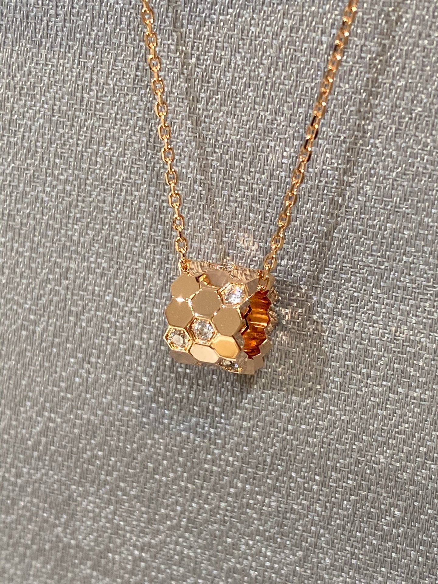 ¡®Imperial¡¯BEE LOVE DIAMOND NECKLACE