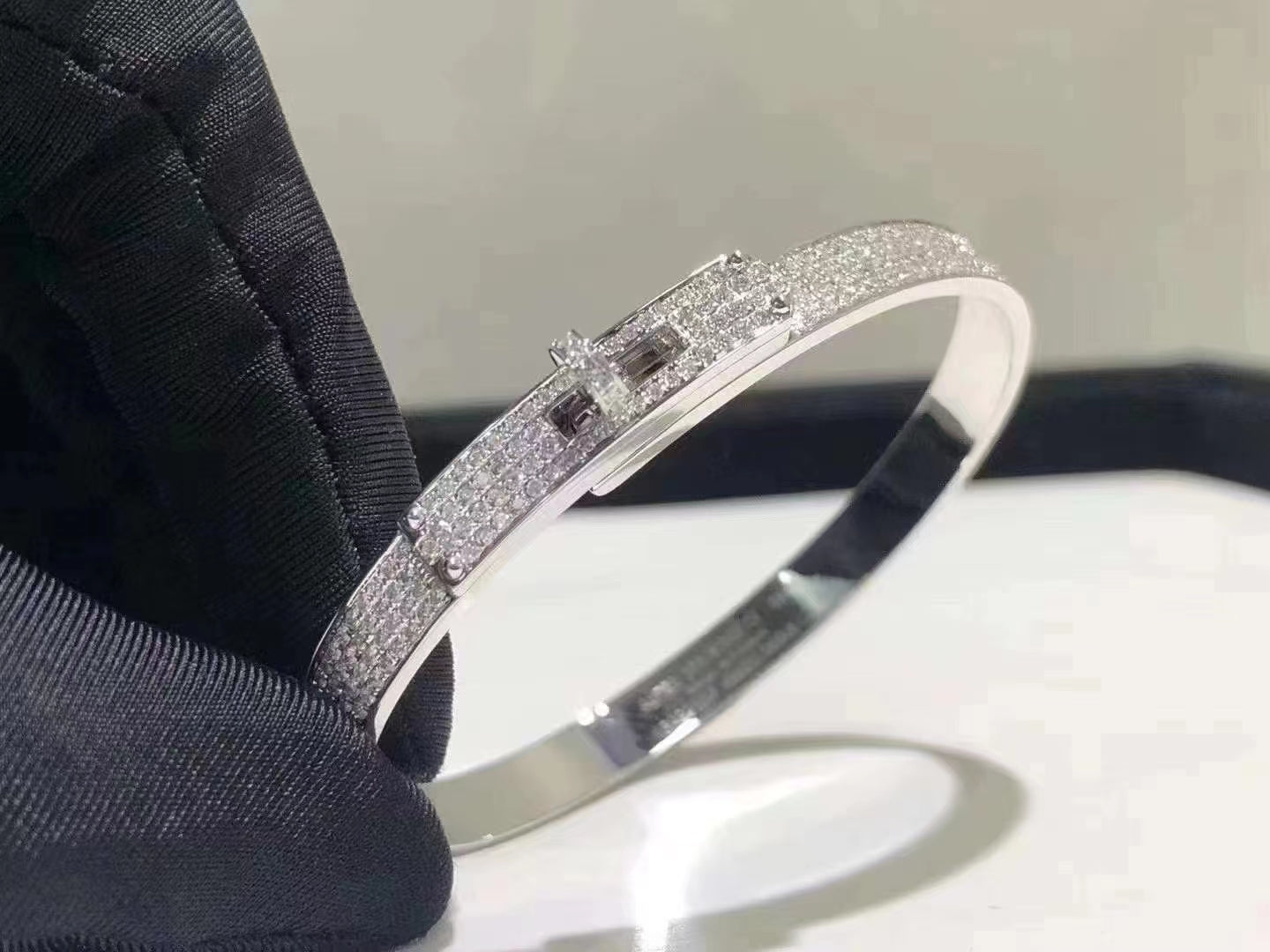 ¡®Imperial¡¯HM KELLY BRACELET IN SILVER AND FULL PAVE DIAMOND