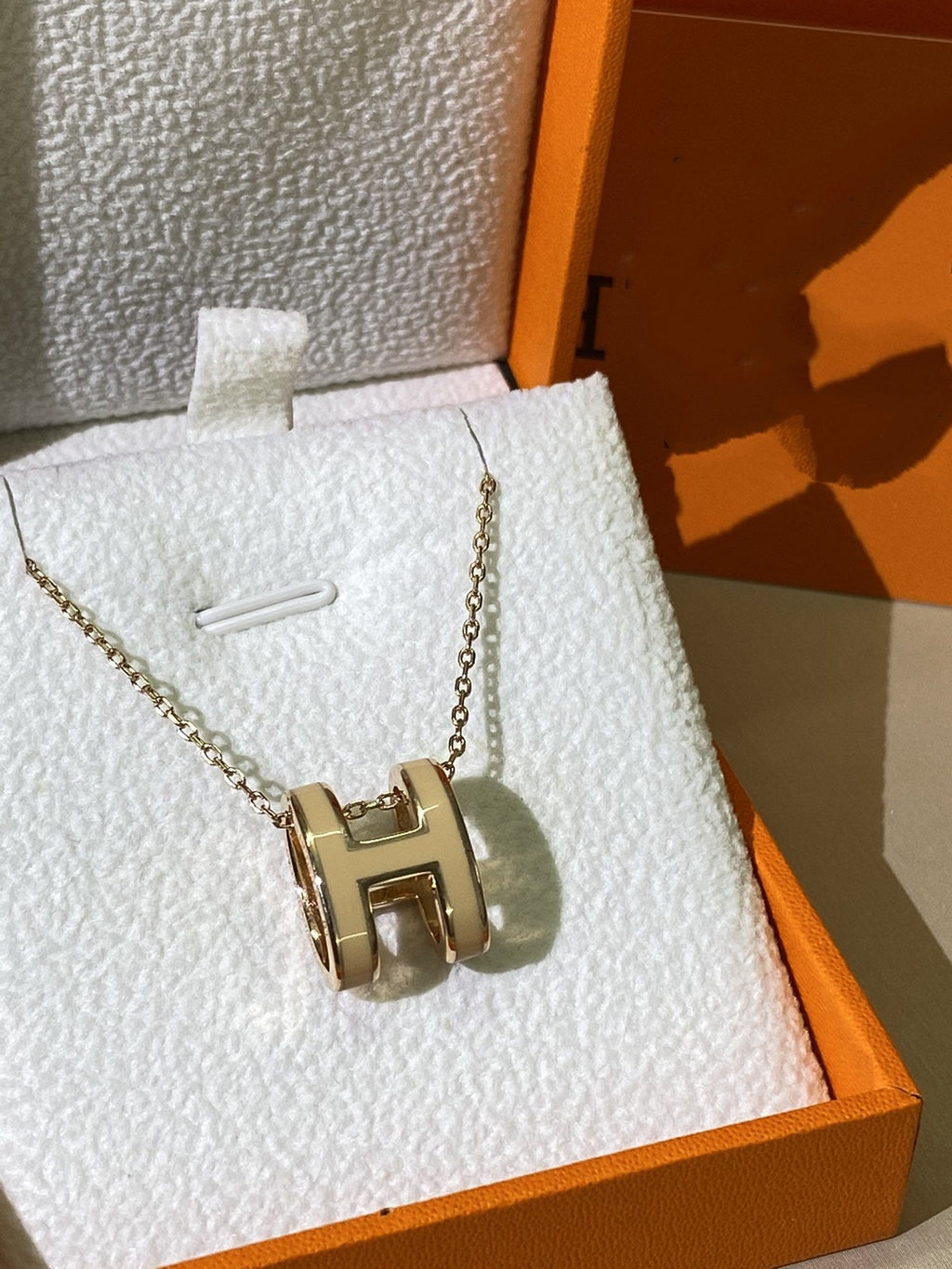 ¡®Imperial¡¯HM CLIC YELLOW ENAMEL GOLD NECKLACE