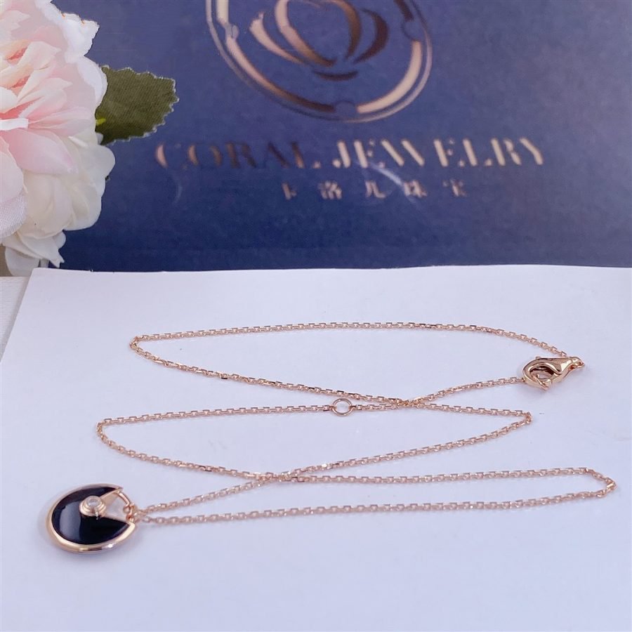 ¡®Imperial¡¯AMULETTE ROSE GOLD ONYX NECKLACE